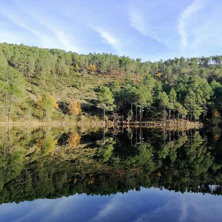 Ruralrut-El Tiemblo Wifi, Cabina De Hidromasaje, Aire Acondicionado Y A Pocos Metros De Zonas De Bano Naturales Exteriér fotografie
