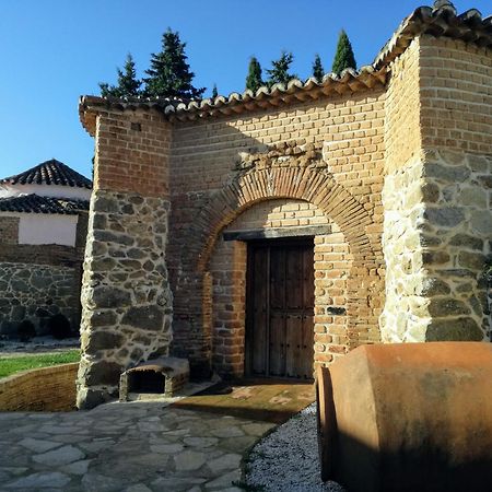 Ruralrut-El Tiemblo Wifi, Cabina De Hidromasaje, Aire Acondicionado Y A Pocos Metros De Zonas De Bano Naturales Exteriér fotografie