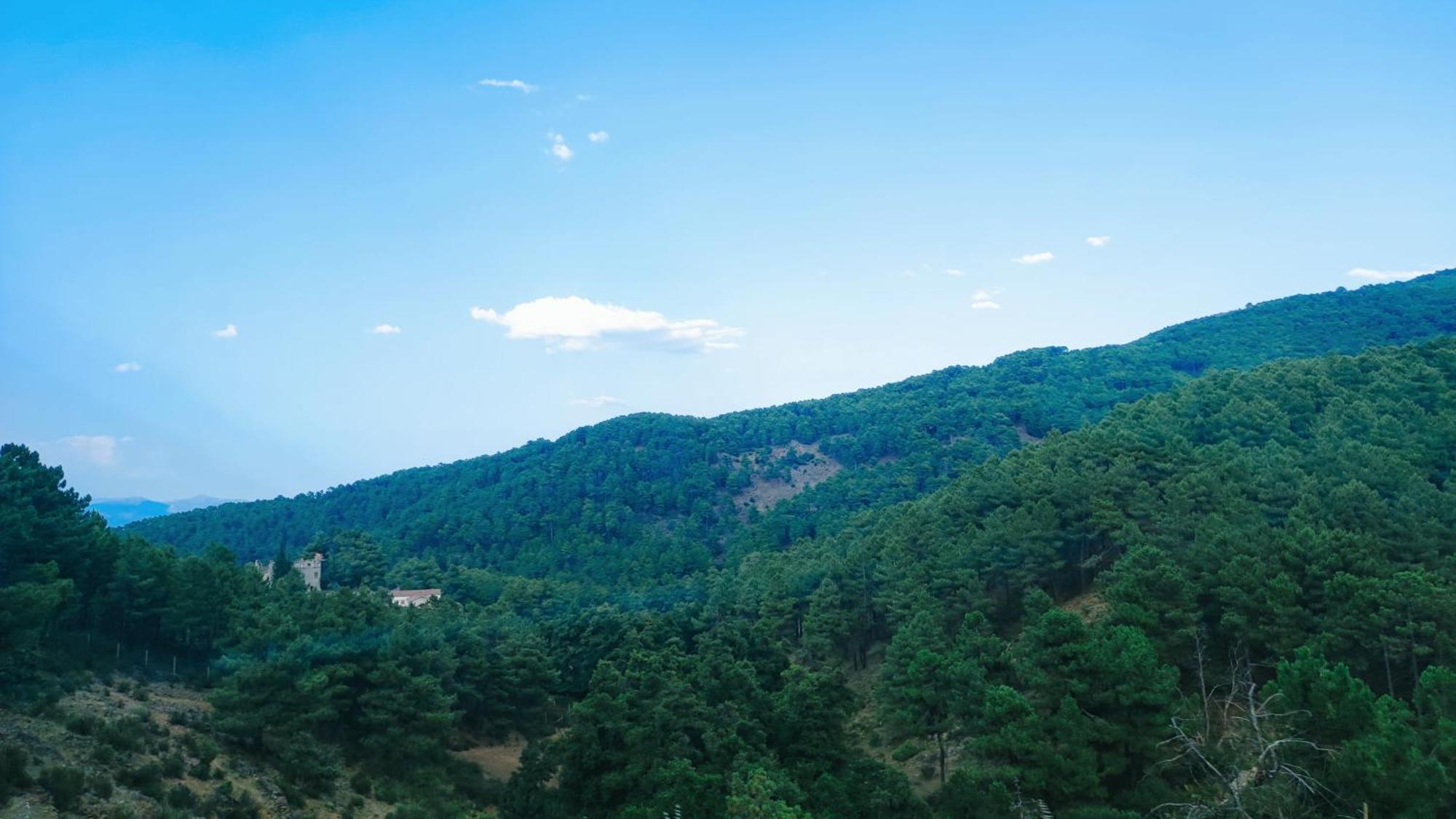 Ruralrut-El Tiemblo Wifi, Cabina De Hidromasaje, Aire Acondicionado Y A Pocos Metros De Zonas De Bano Naturales Exteriér fotografie